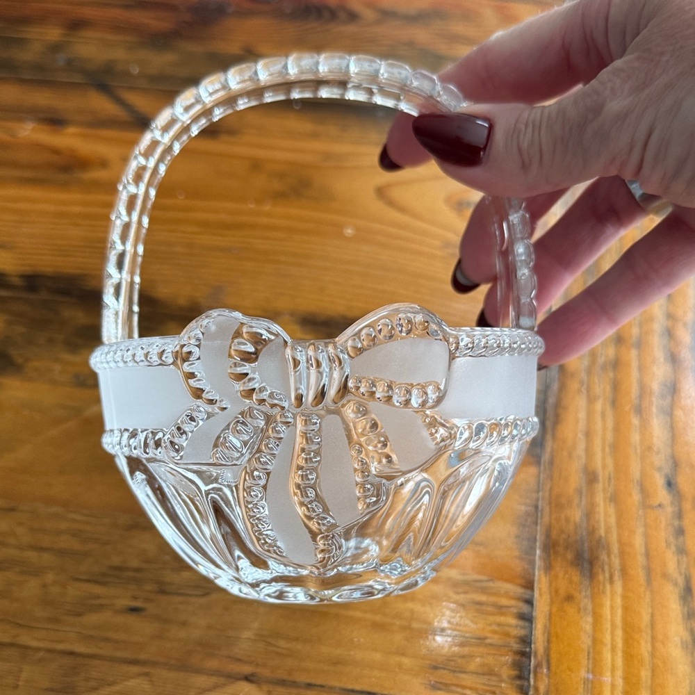Cute Glass Basket with Bow Detail